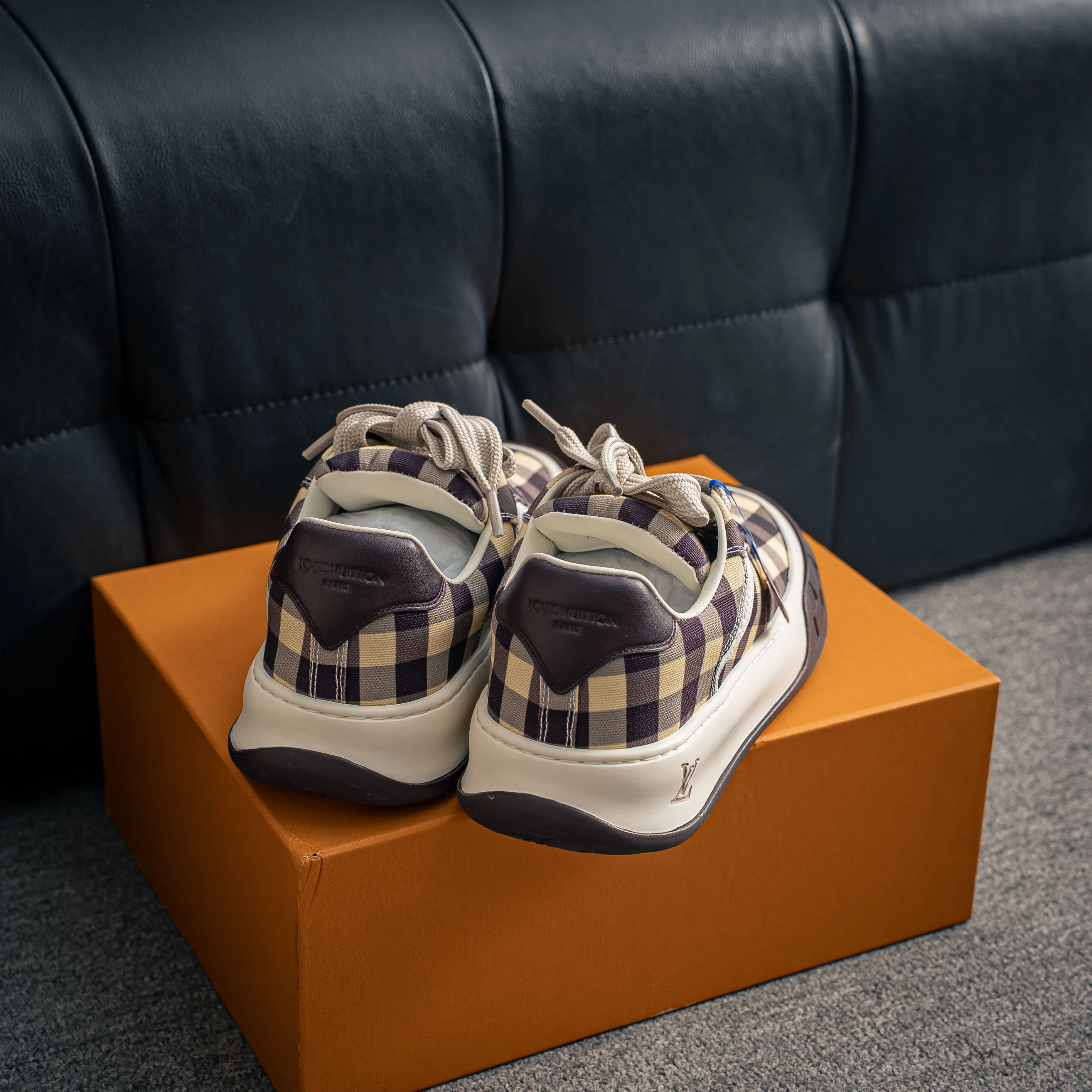# LV tilted ， Shoes，Sneakers， Shoes，Skate Shoes~~ Sneakers， LV Shoes ， Cushioning TPU Vuitton ，